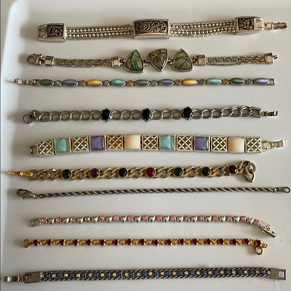 Bracelet lot